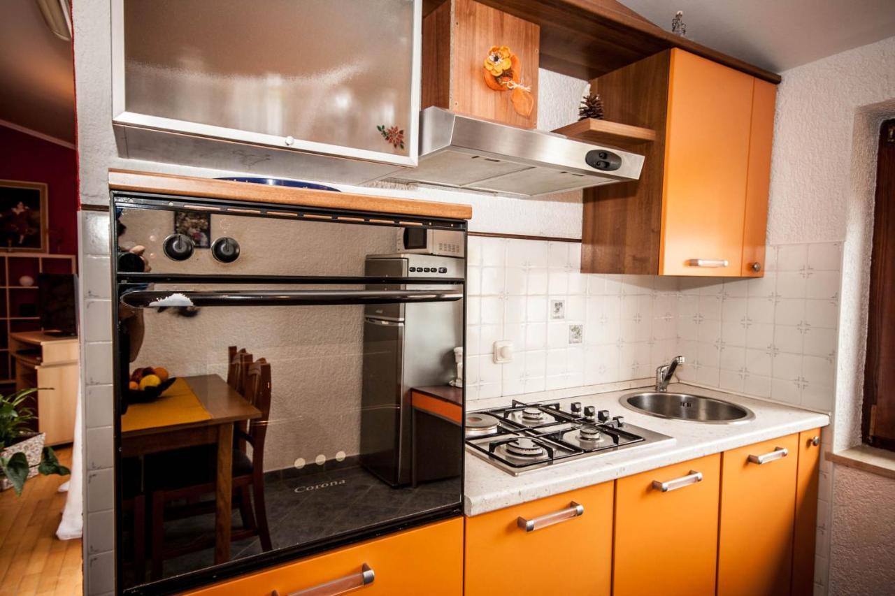 Apartments Mikulina Baška Eksteriør billede