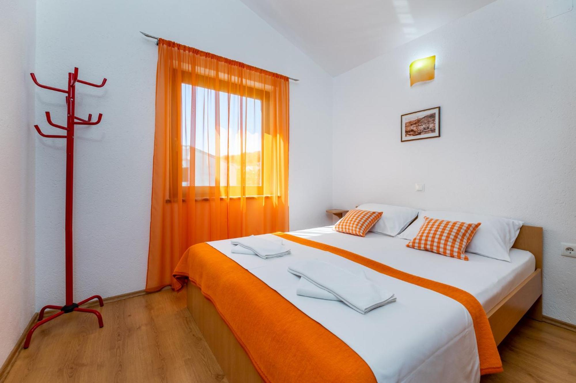 Apartments Mikulina Baška Eksteriør billede