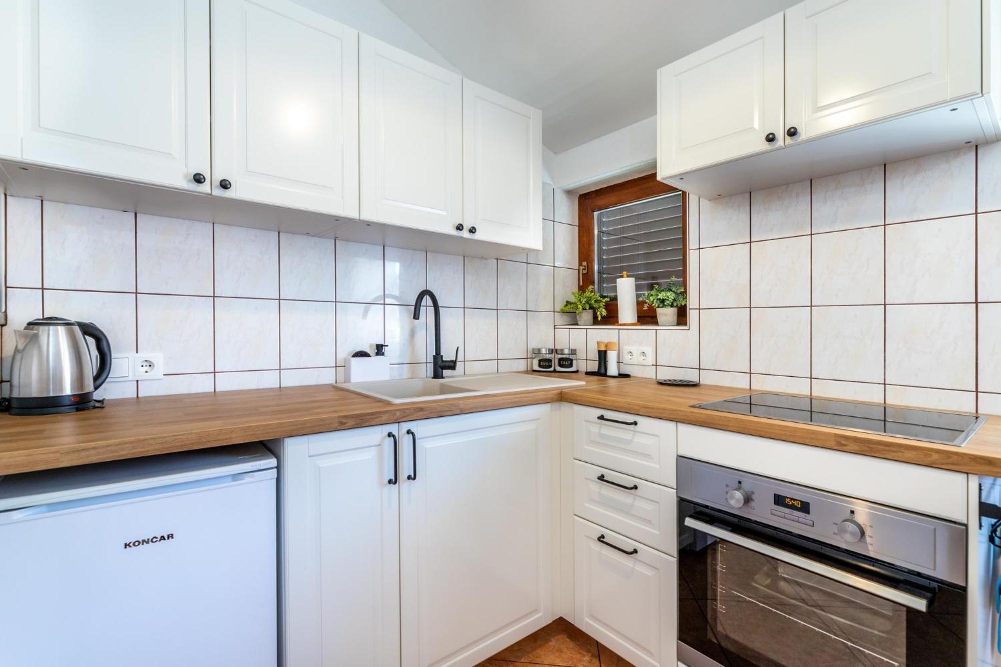 Apartments Mikulina Baška Eksteriør billede
