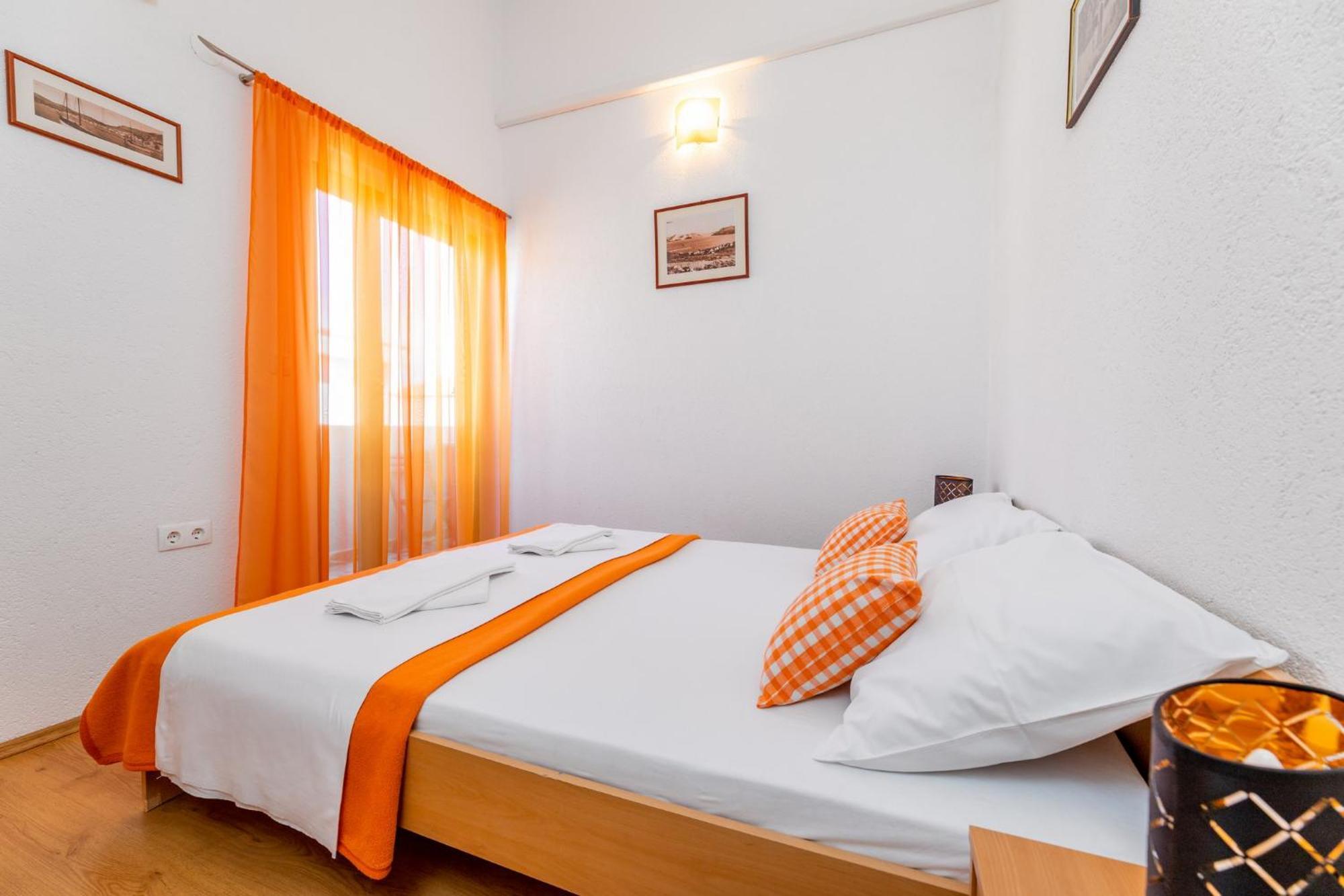 Apartments Mikulina Baška Eksteriør billede
